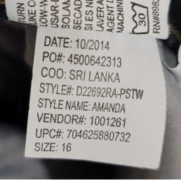 Gloria Vanderbilt Amanda Classic Tapered Jeans Preston Wash Missy 16 Average NEW - Picture 10 of 12